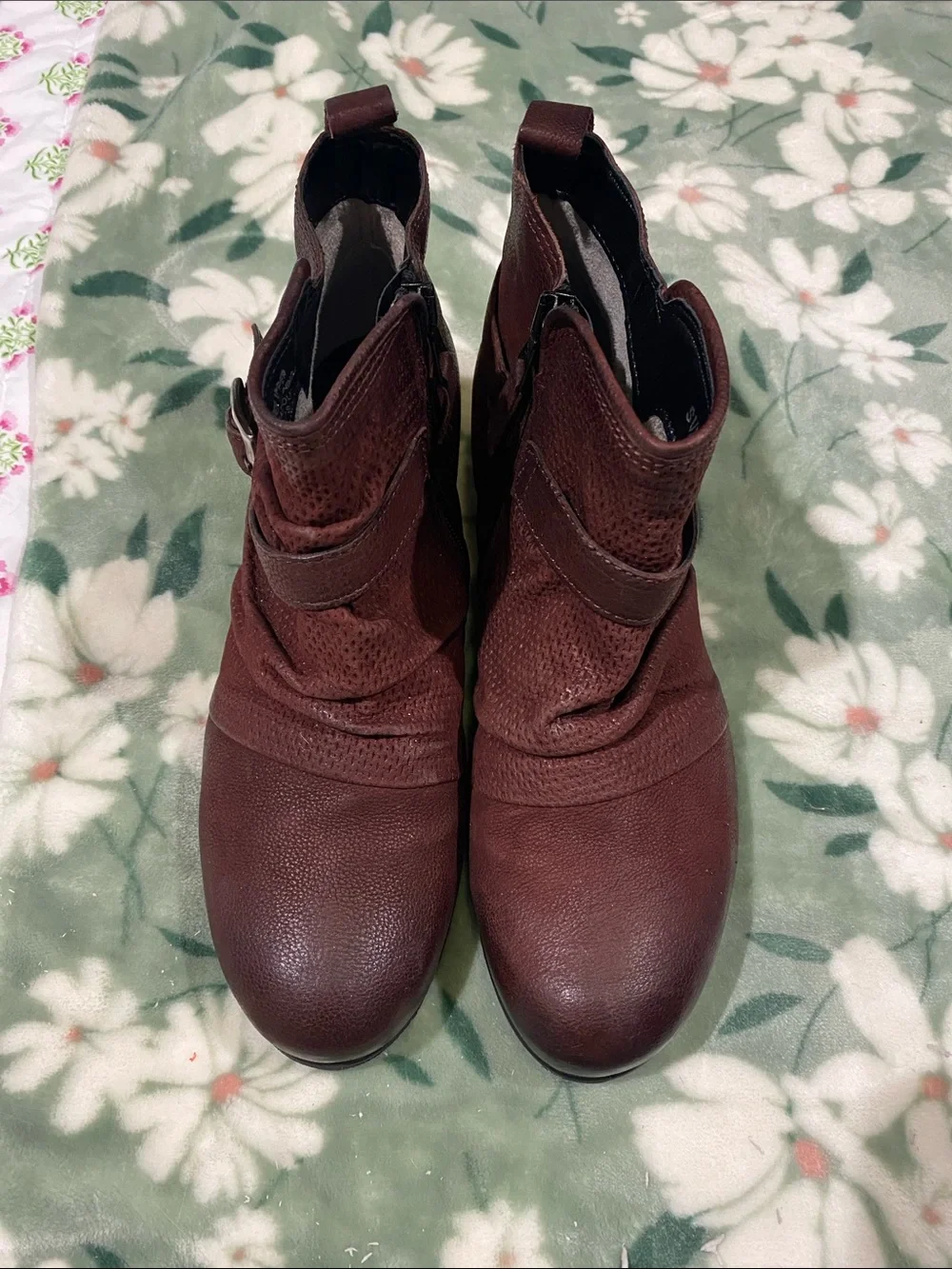 Miz Mooz Suzy Women's Burgundy Buckle Ankle Boots 8.5/39 Leather